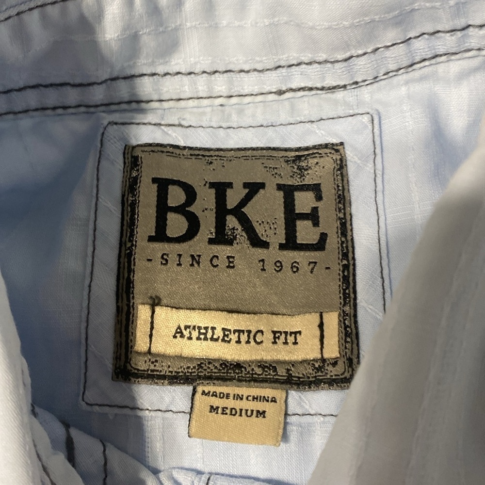 BKE Pearl snap shirt. Size Medium. - Picture 2 of 6